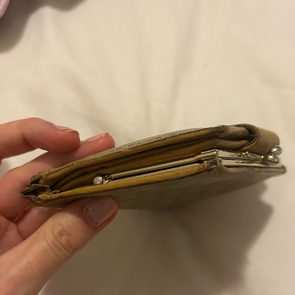 Celine Wallet - Picture 5 of 8